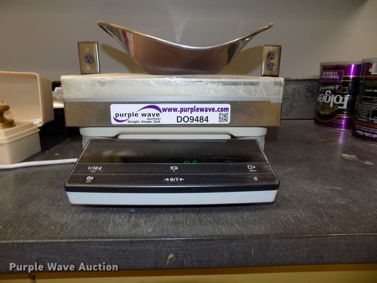 image for item DO9484 (3) digital scales