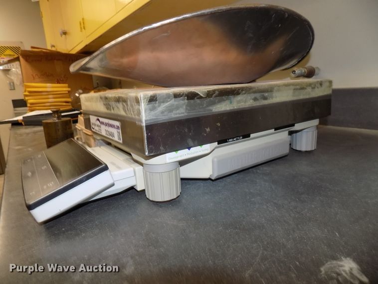 image for item DO9484 (3) digital scales