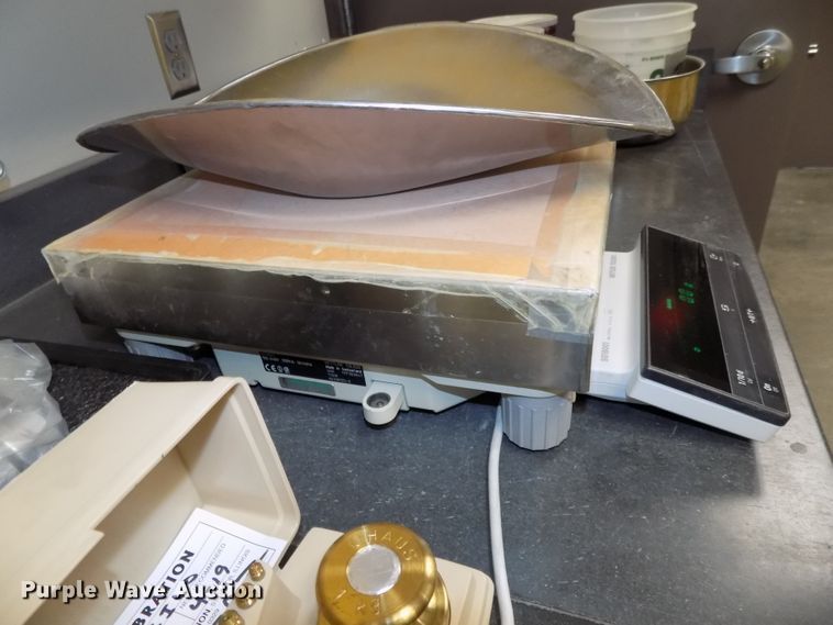 image for item DO9484 (3) digital scales