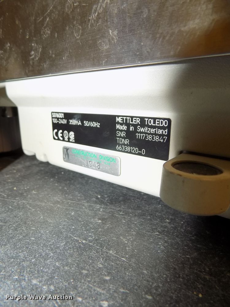 image for item DO9484 (3) digital scales