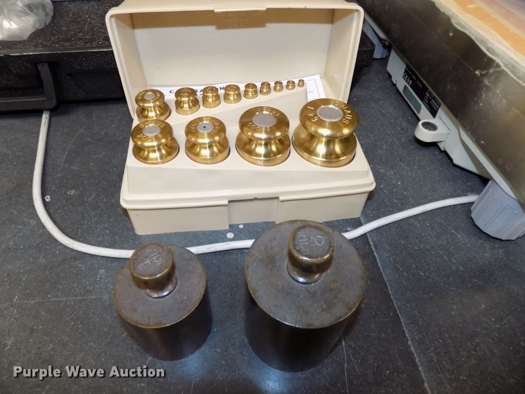 image for item DO9484 (3) digital scales