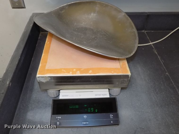 image for item DO9484 (3) digital scales