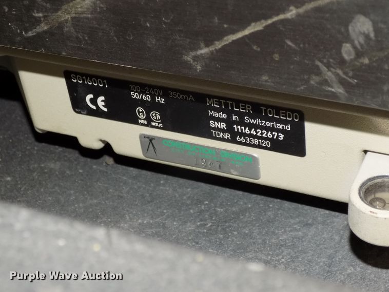 image for item DO9484 (3) digital scales