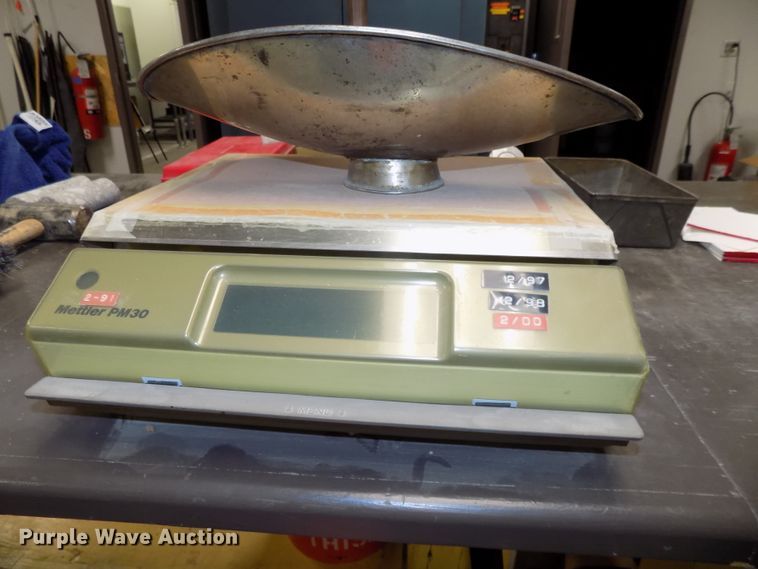 image for item DO9484 (3) digital scales