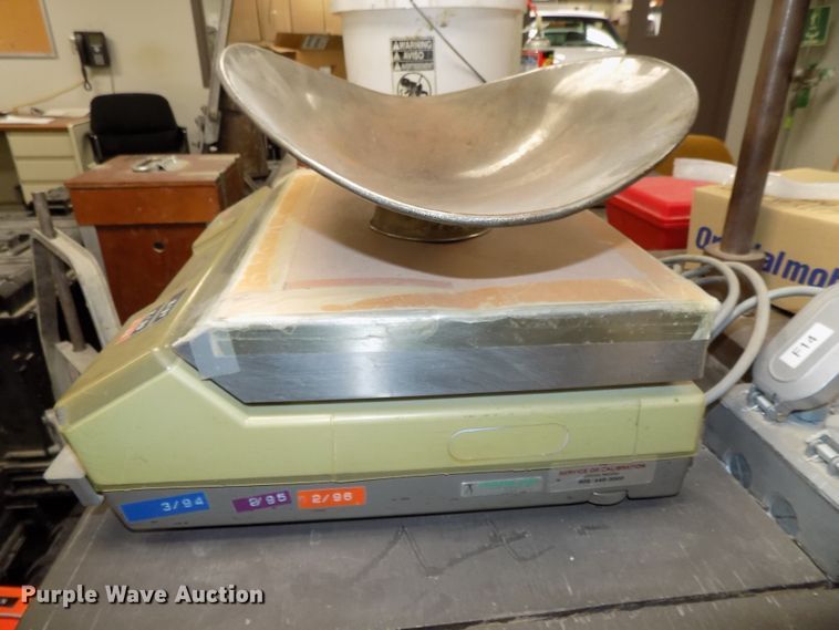 image for item DO9484 (3) digital scales