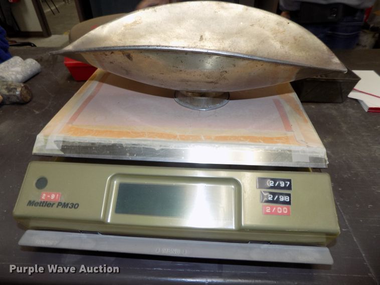 image for item DO9484 (3) digital scales