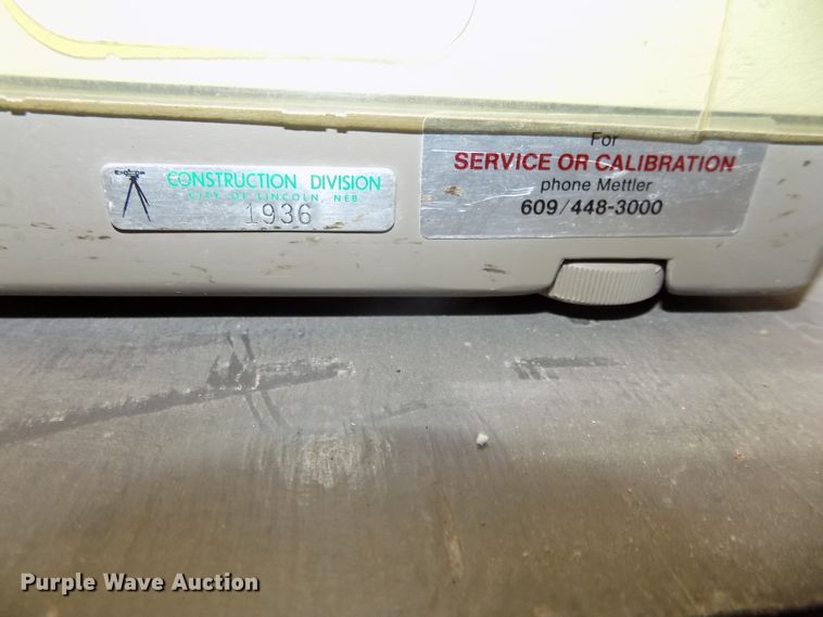 image for item DO9484 (3) digital scales