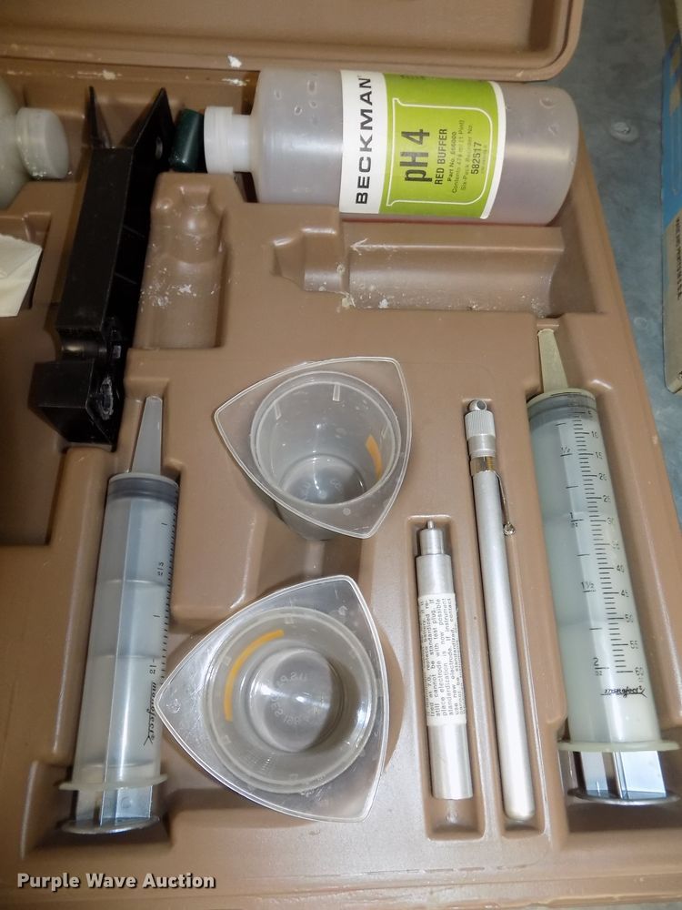 image for item DO9491 Soil resistivity and PH test kits