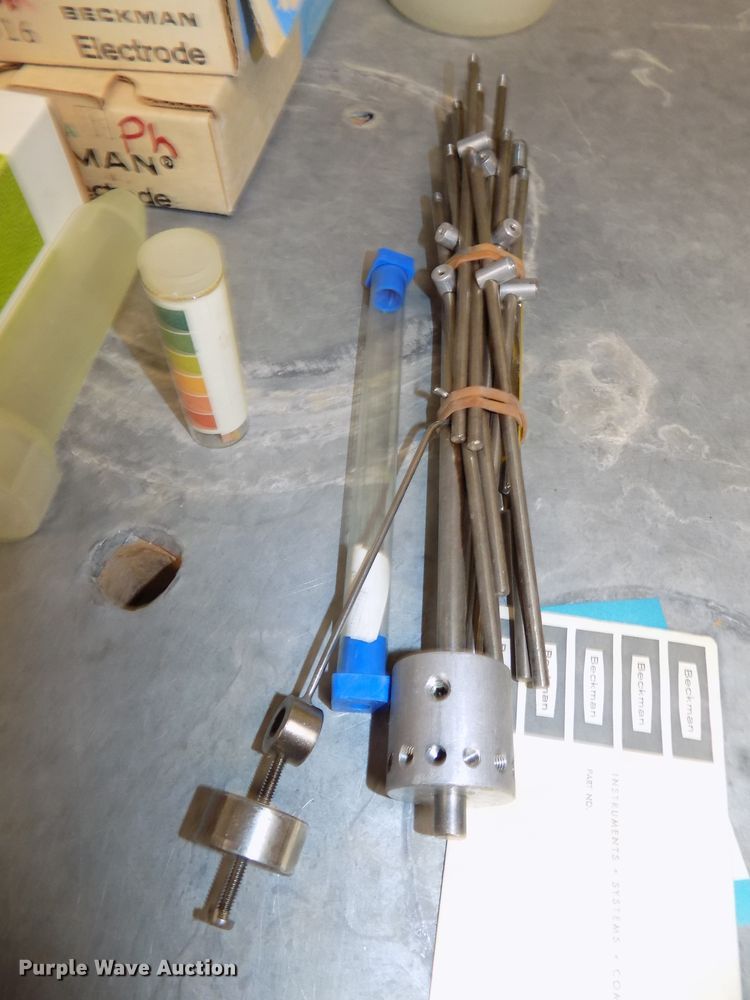 image for item DO9491 Soil resistivity and PH test kits