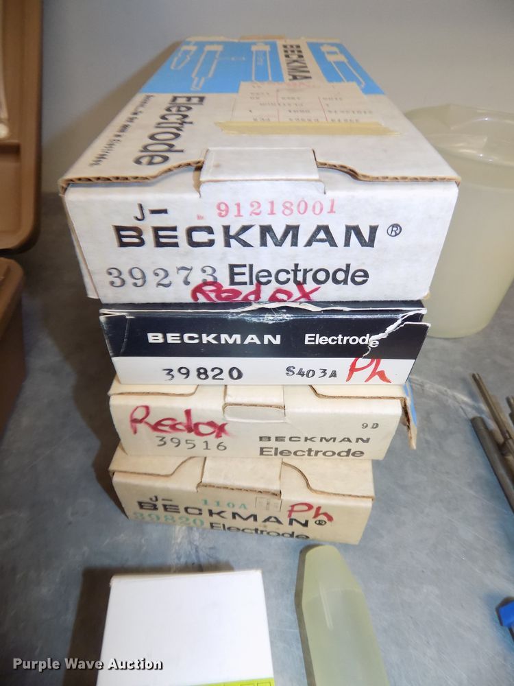 image for item DO9491 Soil resistivity and PH test kits