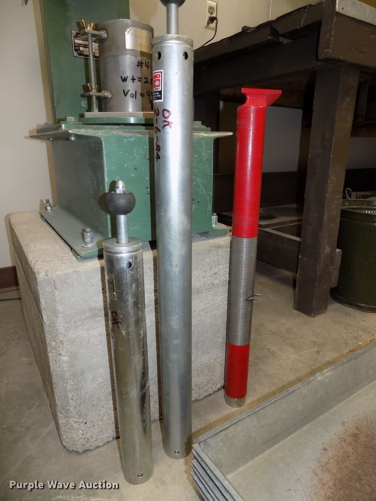 image for item DO9492 Soil proctor test equipment