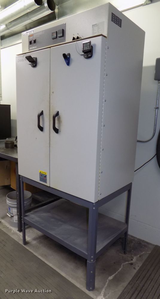 image for item DZ9732 2016 Despatch Asphalt LBB2-12-2 oven