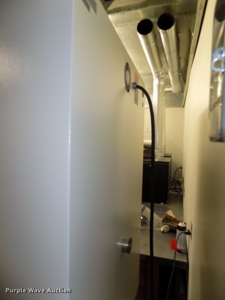 image for item DZ9732 2016 Despatch Asphalt LBB2-12-2 oven