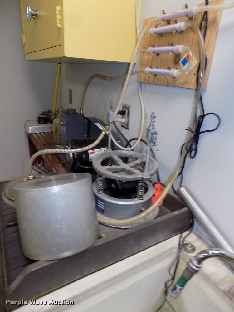 image for item DZ9734 1996 Humboldt Rice vacuum pump