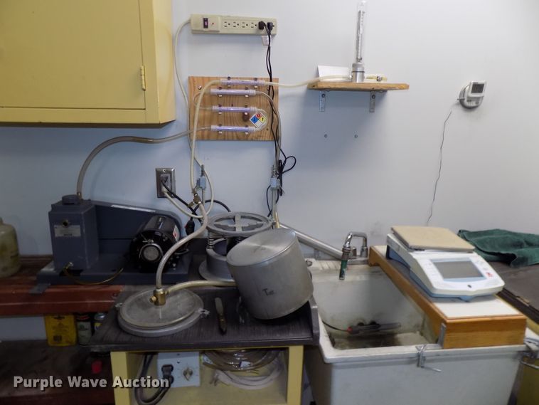 image for item DZ9734 1996 Humboldt Rice vacuum pump