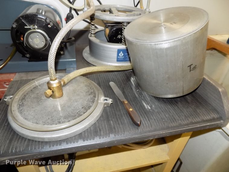 image for item DZ9734 1996 Humboldt Rice vacuum pump