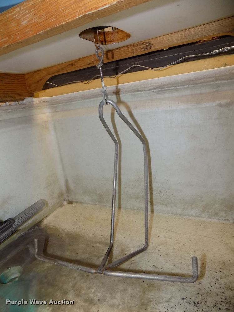 image for item DZ9734 1996 Humboldt Rice vacuum pump