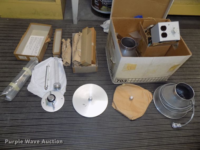 image for item DZ9734 1996 Humboldt Rice vacuum pump