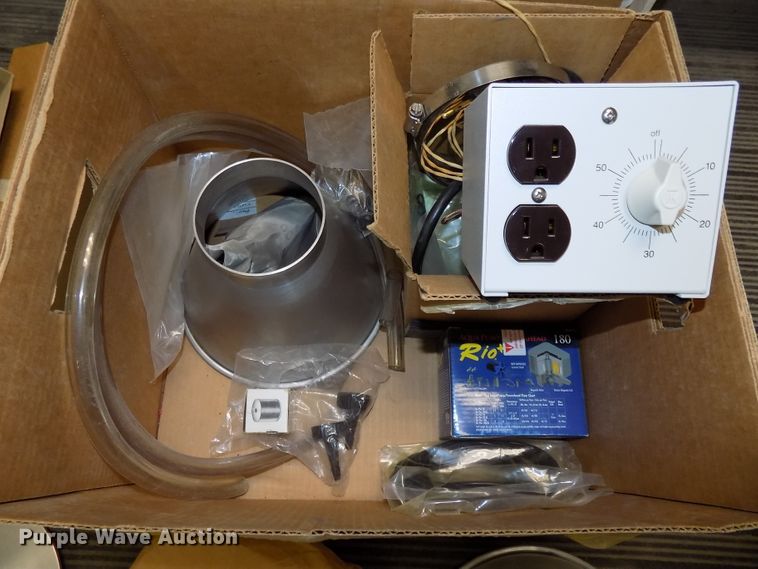 image for item DZ9734 1996 Humboldt Rice vacuum pump