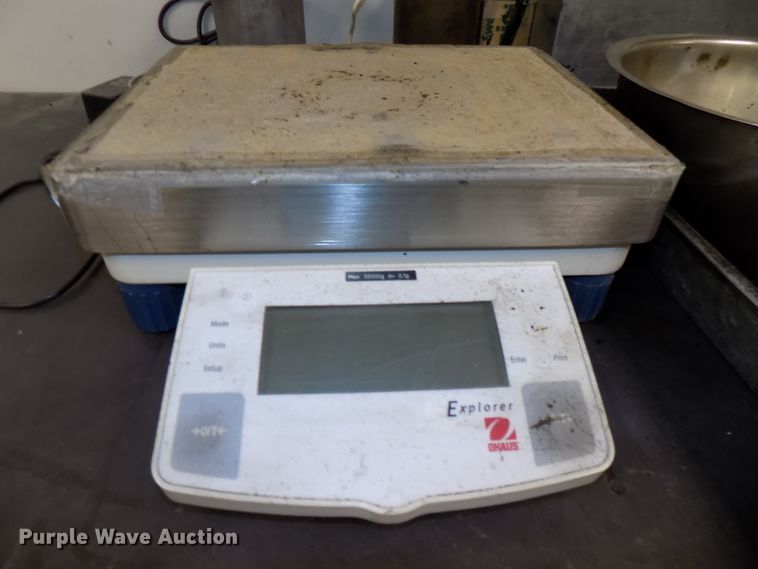 image for item DZ9735 Ohaus Explorer digital scale