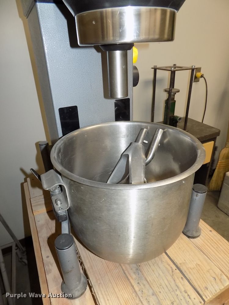 image for item DZ9738 Welbilt W20 varimixer