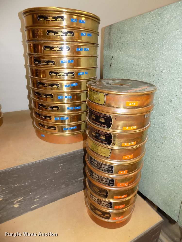 image for item DZ9739 Rainhart Mary Ann shaker and sieves