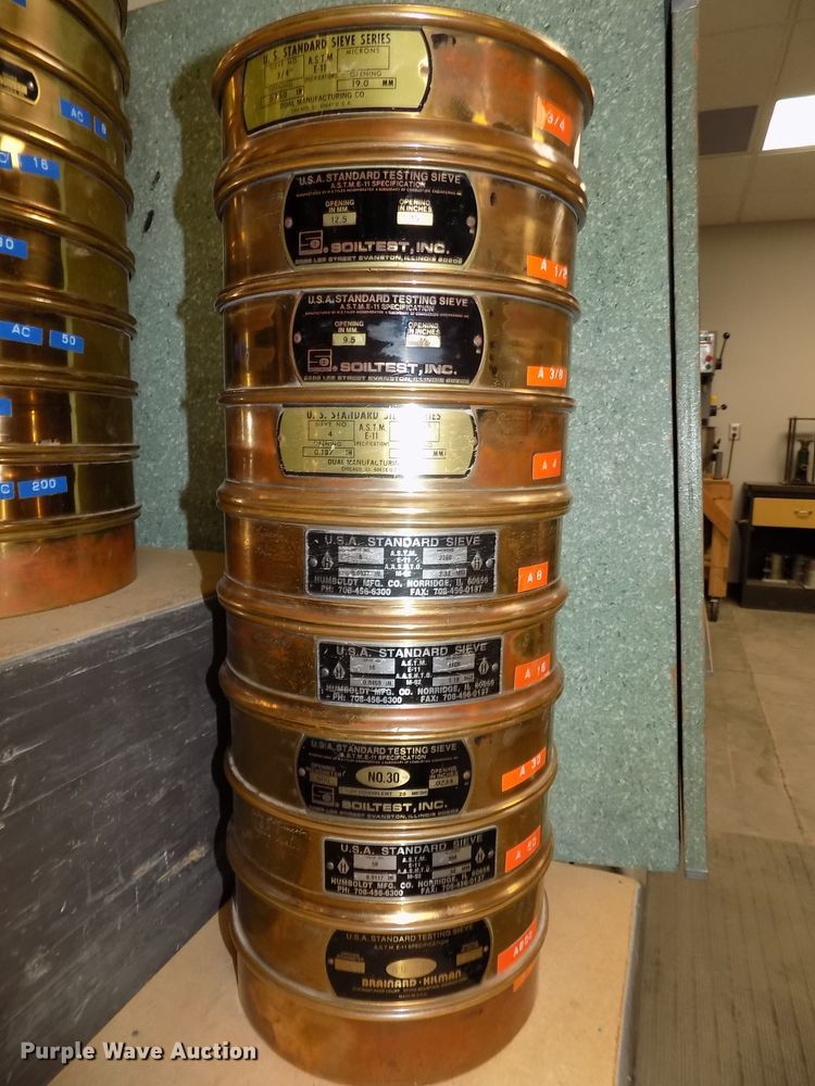 image for item DZ9739 Rainhart Mary Ann shaker and sieves