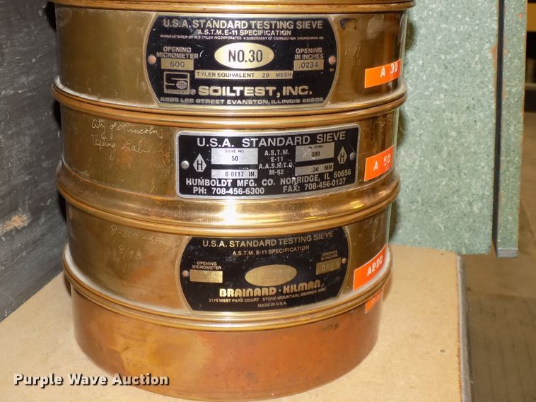 image for item DZ9739 Rainhart Mary Ann shaker and sieves