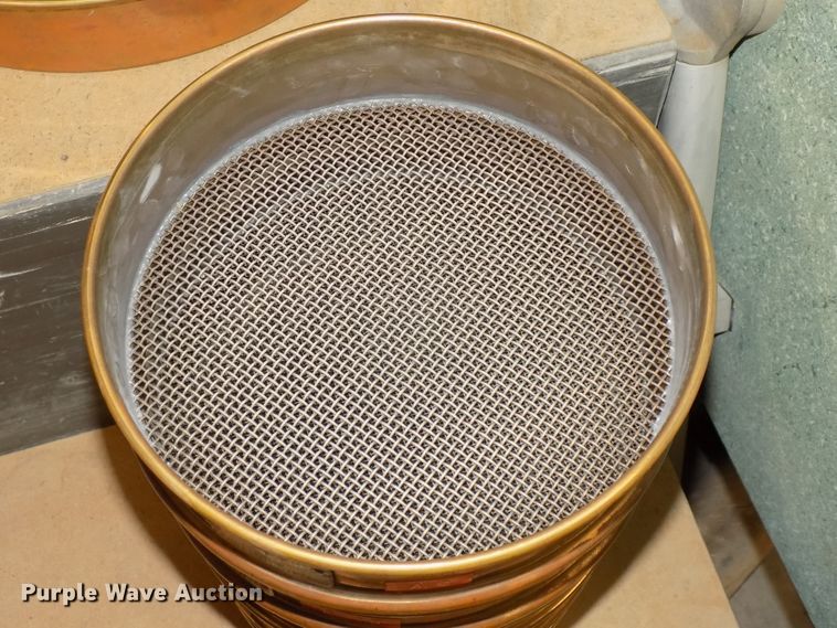 image for item DZ9739 Rainhart Mary Ann shaker and sieves