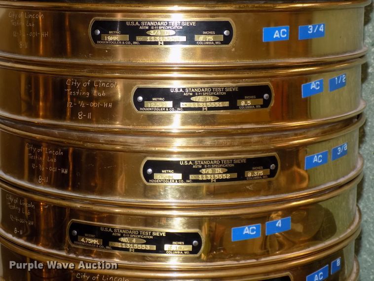 image for item DZ9739 Rainhart Mary Ann shaker and sieves