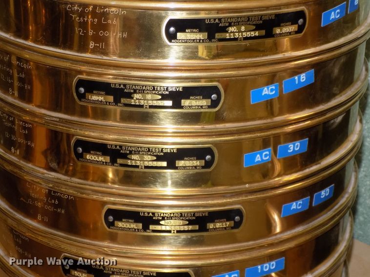 image for item DZ9739 Rainhart Mary Ann shaker and sieves