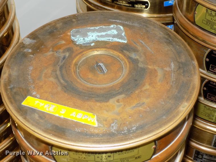 image for item DZ9740 Rainhart Mary Ann shaker and sieves