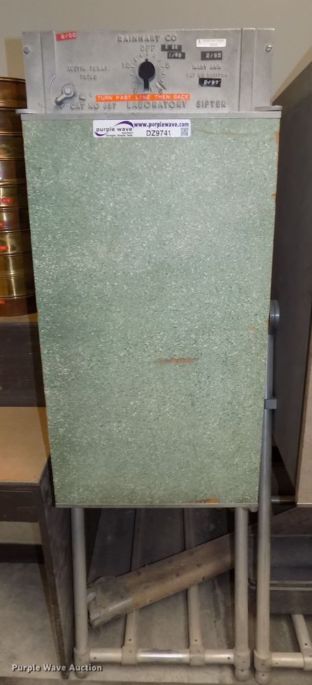 image for item DZ9741 Rainhart Mary Ann shaker and sieves