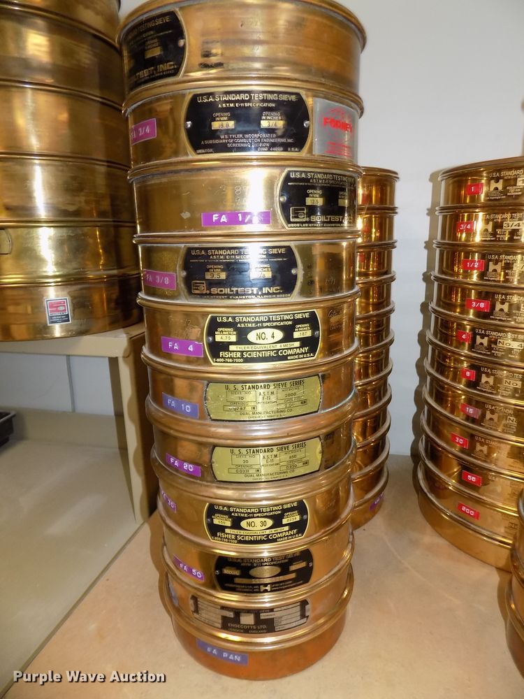 image for item DZ9741 Rainhart Mary Ann shaker and sieves