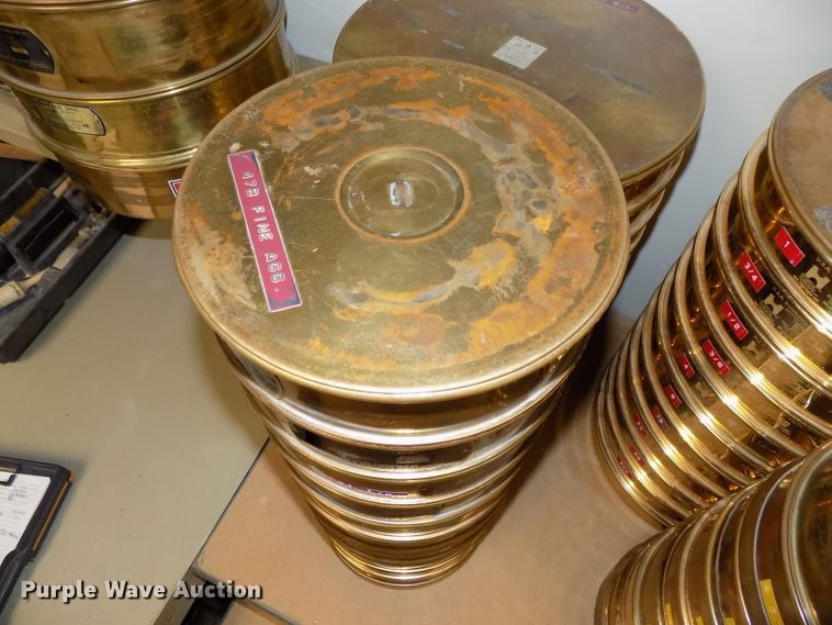 image for item DZ9741 Rainhart Mary Ann shaker and sieves