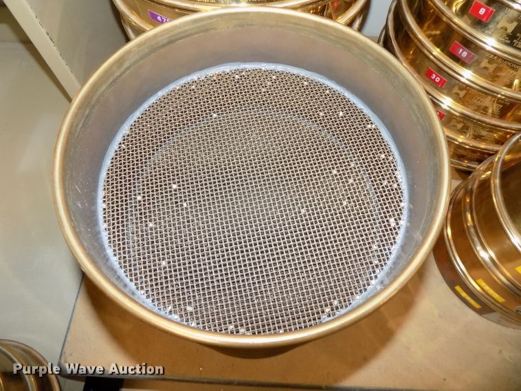 image for item DZ9741 Rainhart Mary Ann shaker and sieves