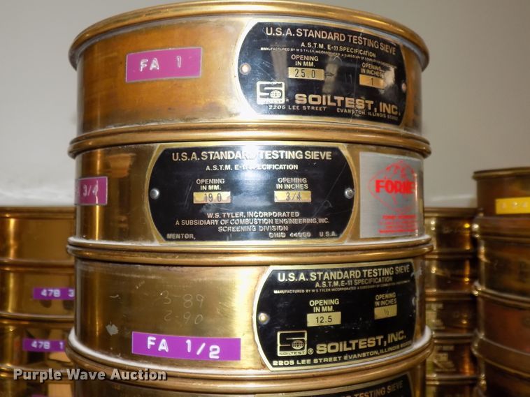 image for item DZ9741 Rainhart Mary Ann shaker and sieves