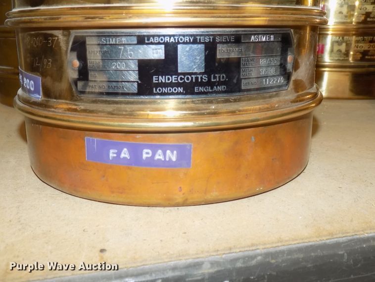 image for item DZ9741 Rainhart Mary Ann shaker and sieves