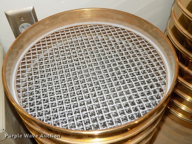 image for item DZ9741 Rainhart Mary Ann shaker and sieves