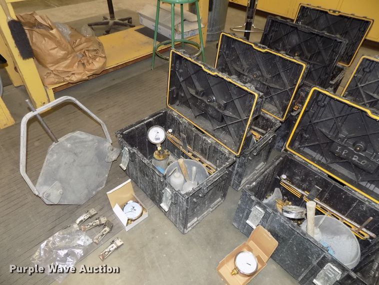 image for item DZ9743 (4) concrete air meters