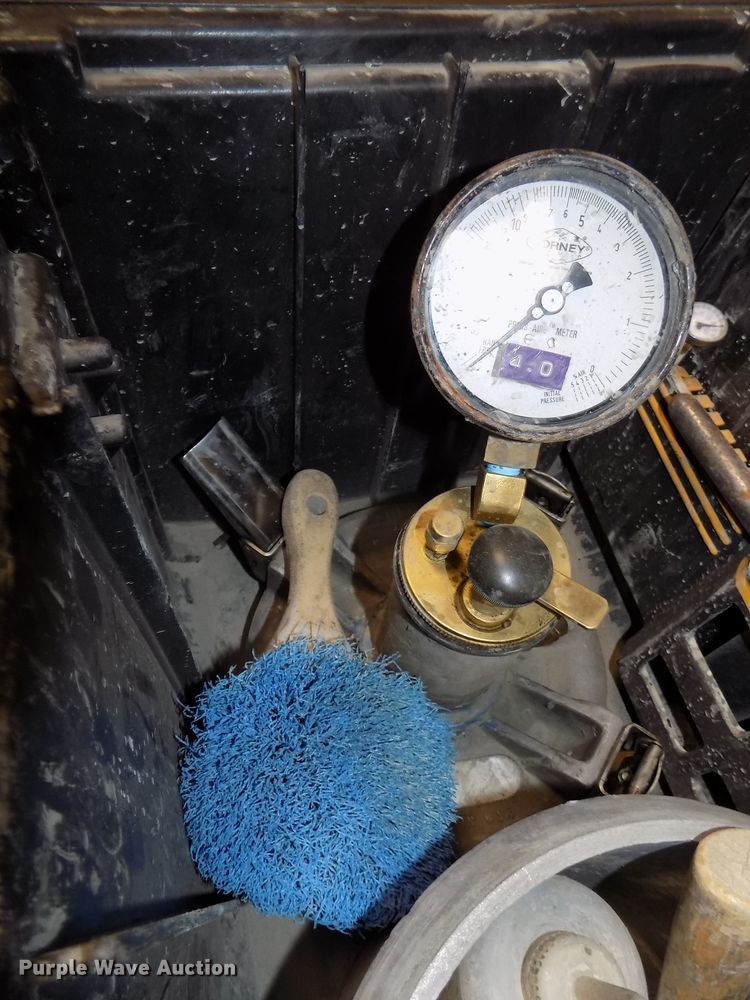 image for item DZ9743 (4) concrete air meters