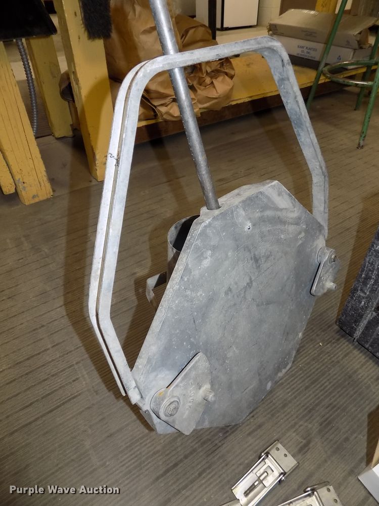 image for item DZ9743 (4) concrete air meters