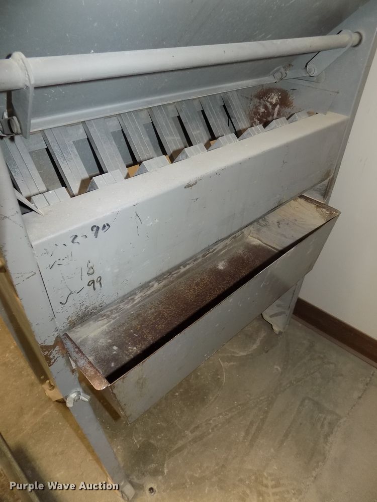 image for item DZ9745 Aggregate gradation analysis equipment