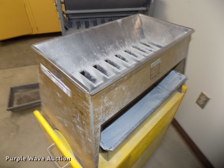 image for item DZ9745 Aggregate gradation analysis equipment