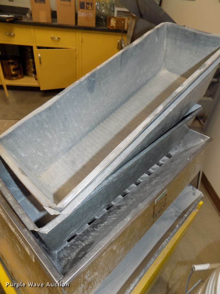 image for item DZ9745 Aggregate gradation analysis equipment