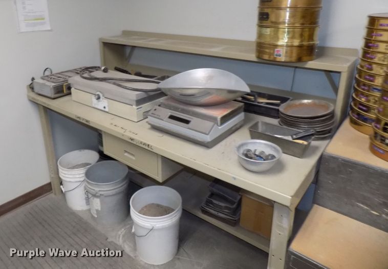 image for item DZ9745 Aggregate gradation analysis equipment