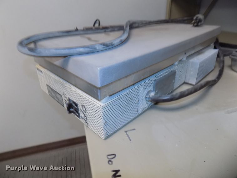 image for item DZ9745 Aggregate gradation analysis equipment