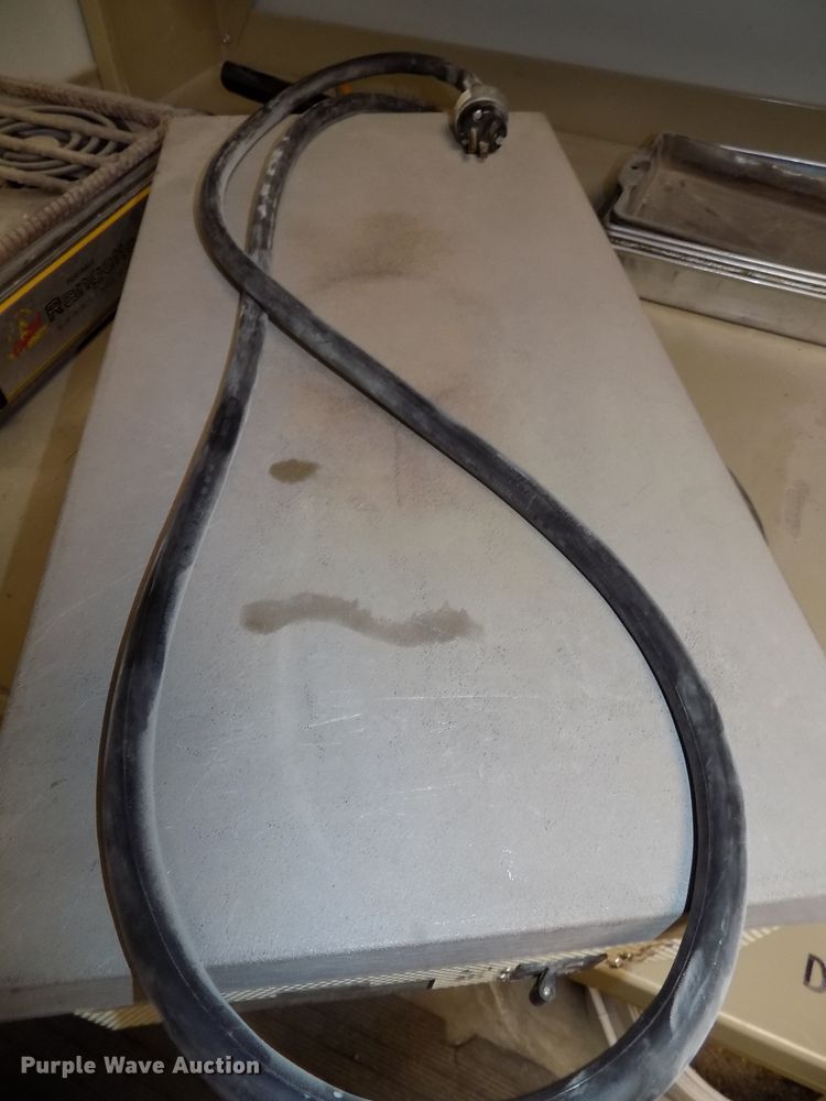 image for item DZ9745 Aggregate gradation analysis equipment