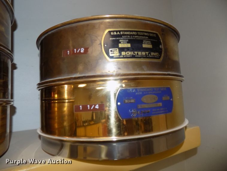 image for item DZ9745 Aggregate gradation analysis equipment