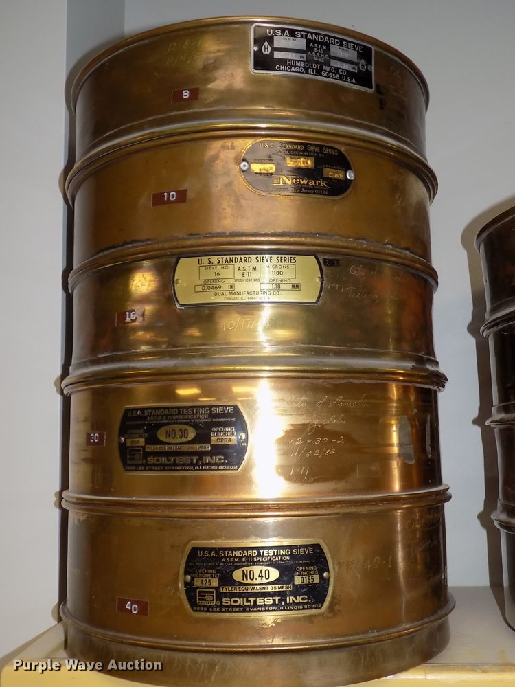 image for item DZ9745 Aggregate gradation analysis equipment